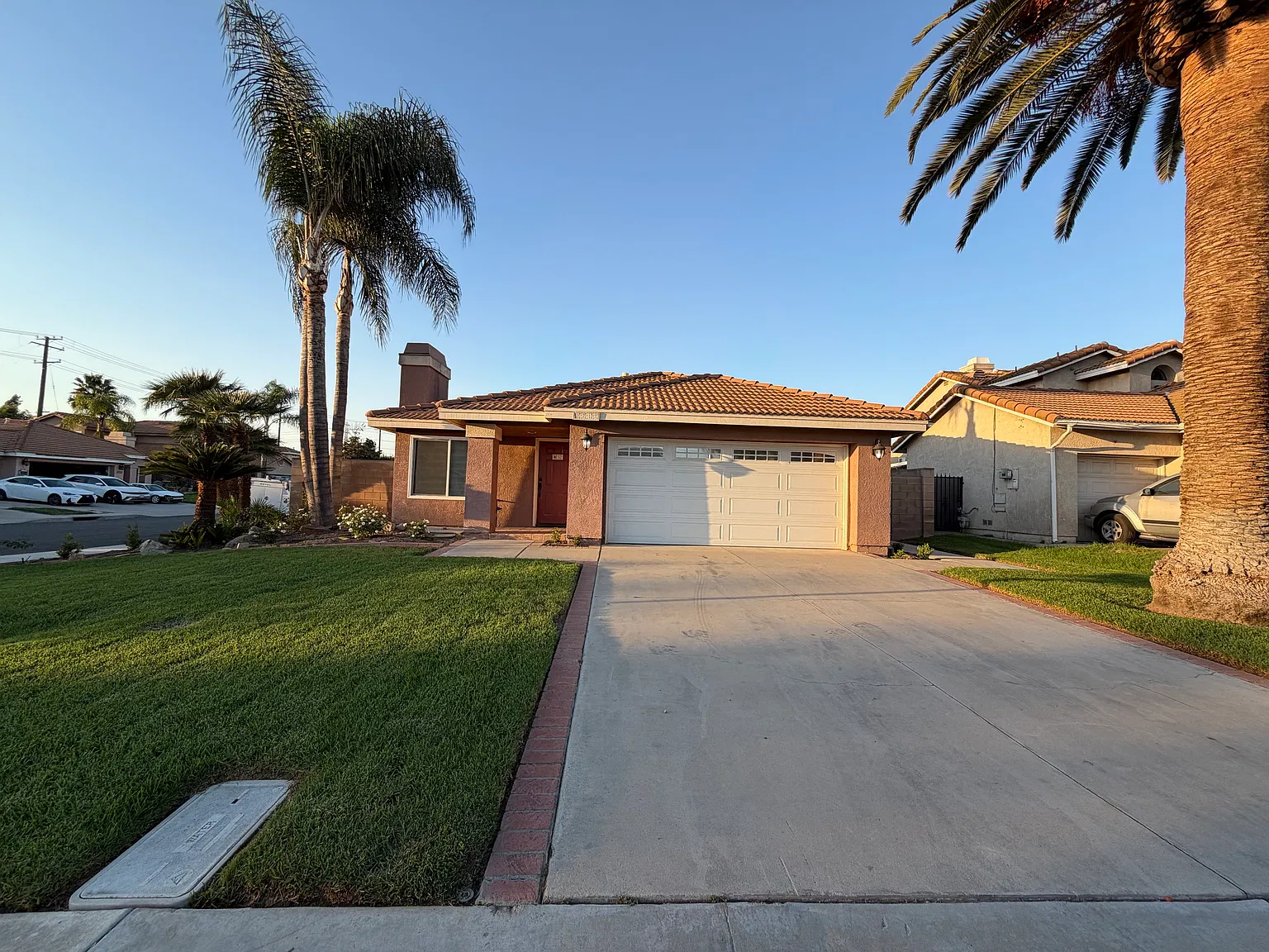 3 bed, 1436 sqft, $3,200 — Photo 2