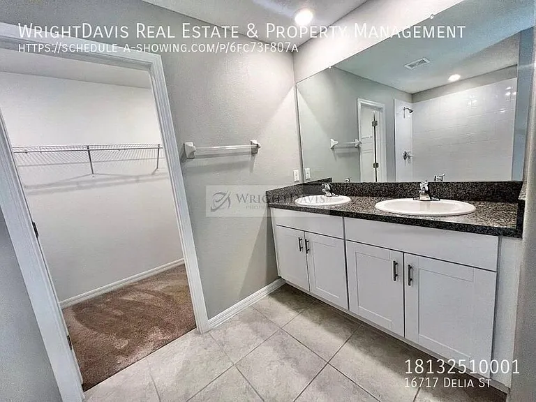 16717 Delia St — Photo 12