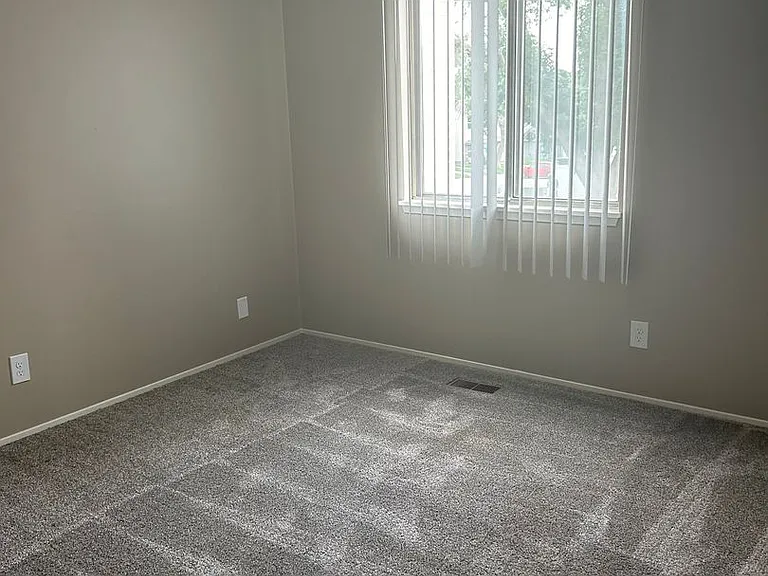 Southdale Square Apartments — Photo 102