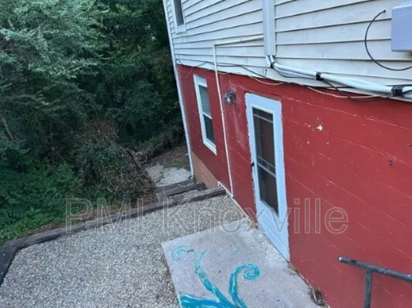417 Landau Dr, Maryville, TN 37801