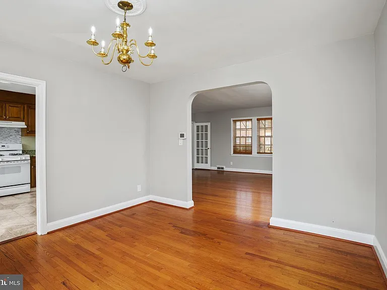 1738 Glen Ridge Rd — Photo 6