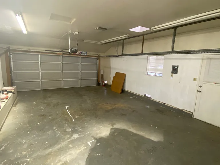 805 Poplar Ave — Photo 12