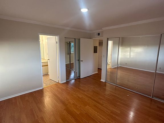 4th image of 639 W Dryden St APT 102