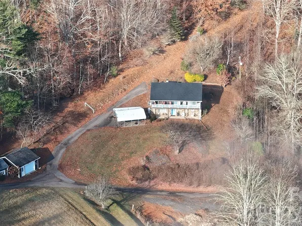 707 Lickskillet Rd, Burnsville, NC 28714