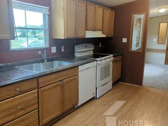 4th image of 101 Morningwood Ln