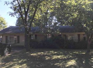 202 S Lane Wells Dr, Longview, TX 75604
