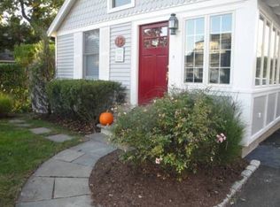 19 Park Ln, Norwalk, CT 06854