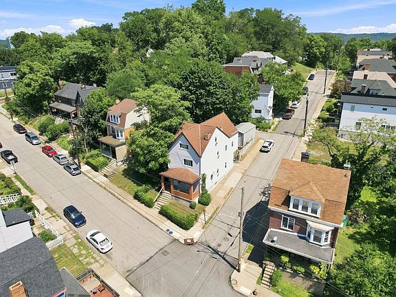 3rd image of 300 N Graham St