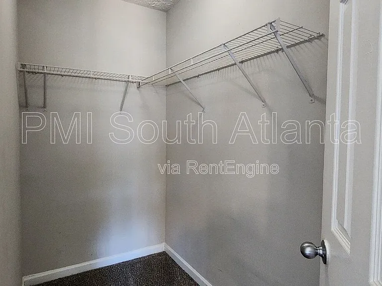 1749 Carrington Dr — Photo 21