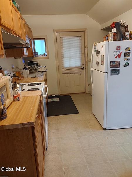 4th image of 21 William Street