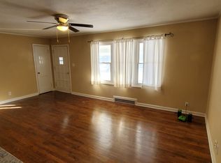 4012 W 62nd Ter, Fairway, KS 66205