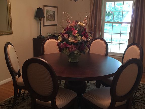 Spacious dining room