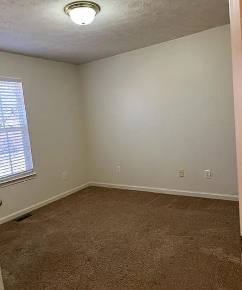717 Ellison Ct — Photo 1