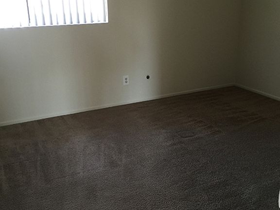 5th image of 820 Broad Ave APT 8