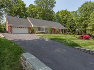 7413 Arrowood Rd, Bethesda, MD 20817
