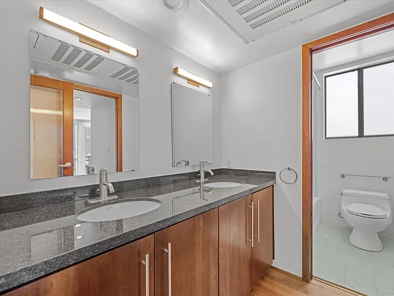 8530 Holloway Dr #306 — Photo 12