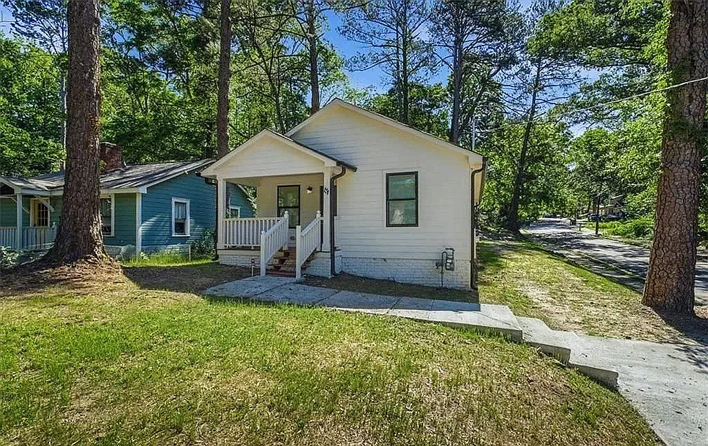 3 bed, 1800 sqft, $2,600 — Photo 2