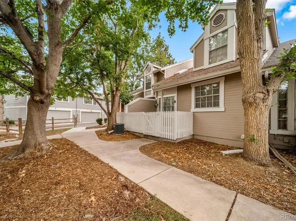 2874 W Long Drive #B, Littleton, CO 80120