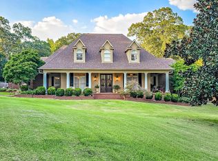 5406 Wedgewood Dr, Olive Branch, MS 38654