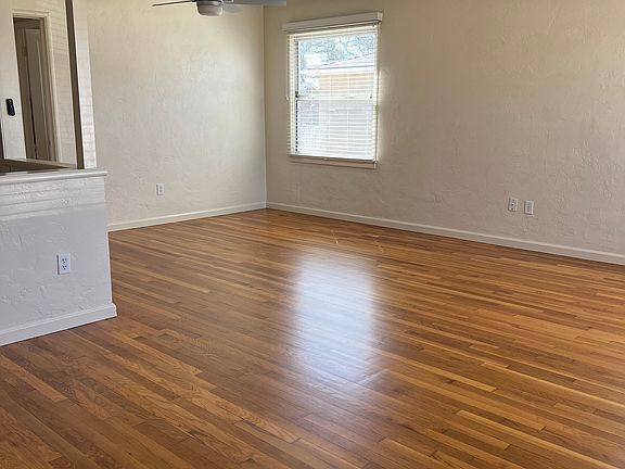 3rd image of 707 Bennett Ave