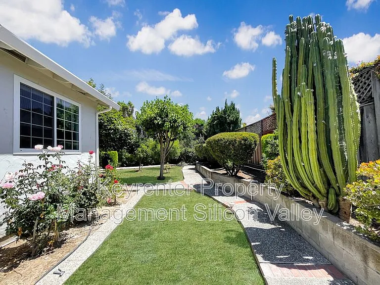 1806 Blackmore Ct — Photo 34