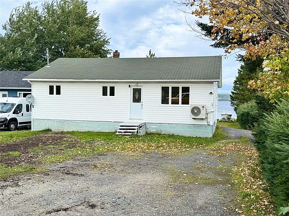2nd image of 26 Main Street N