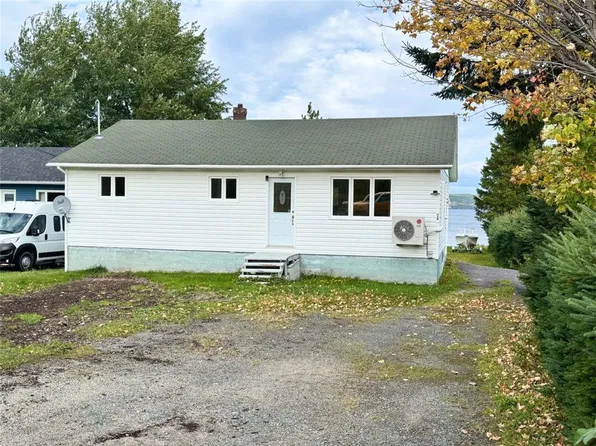 26 Main Street N, Glovertown, NL A0G2L0