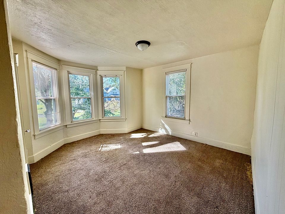 7th image of 1112 N Gaines St