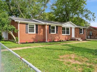 19 Hillsboro Rd, Clarksville, TN 37042