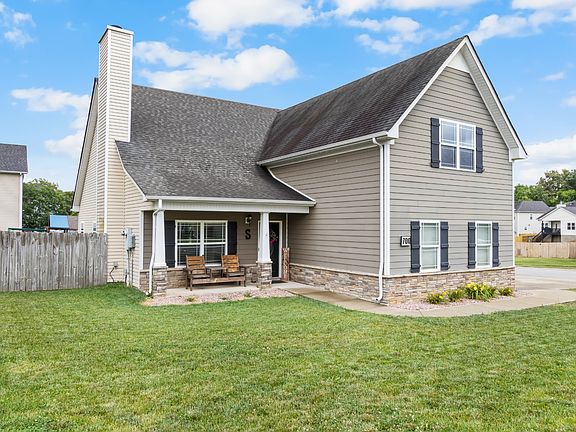 3rd image of 700 Evergreen Ct