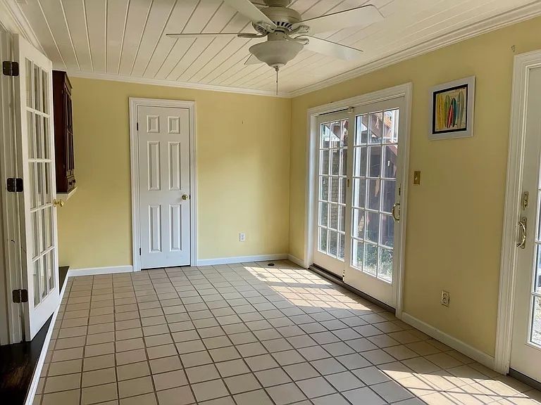 2402 Whaler Ct — Photo 10