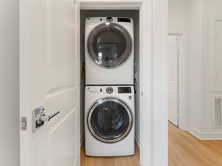 1606 S Marengo Ave #1606 — Photo 30