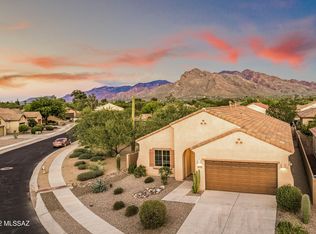 8074 N Circulo El Palmito, Tucson, AZ 85704
