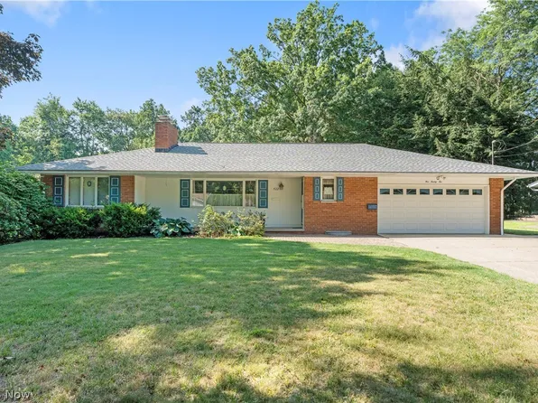 522 Beryl Dr, Kent, OH 44240