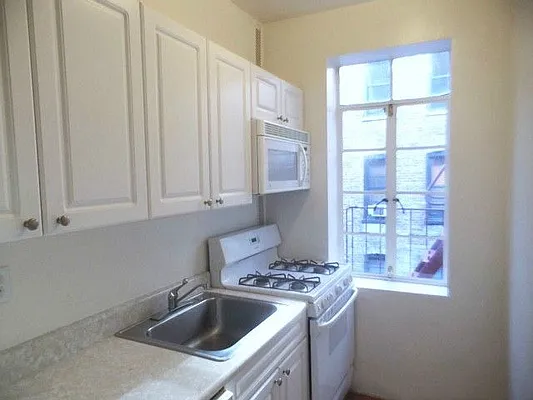 Rented by Sovereign Associates | media 8