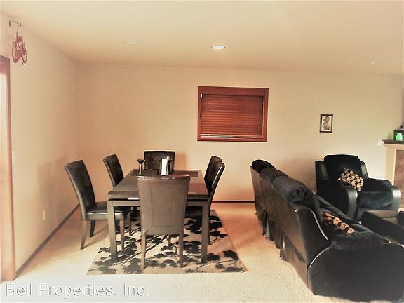 2nd image of 1027 94th Dr NE