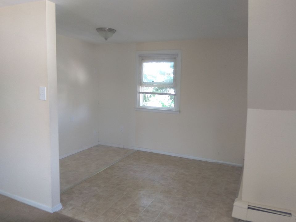 1st image of 209 N Pine St
