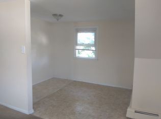 209 N Pine St, Massapequa, NY 11758