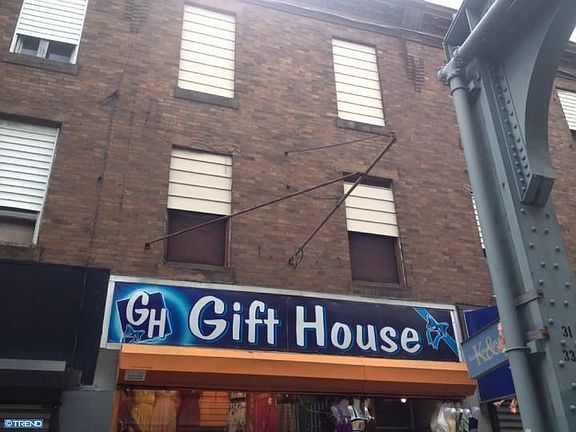 4th image of 3125 Kensington Ave
