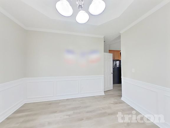 3rd image of 5746 Lakeside Dr