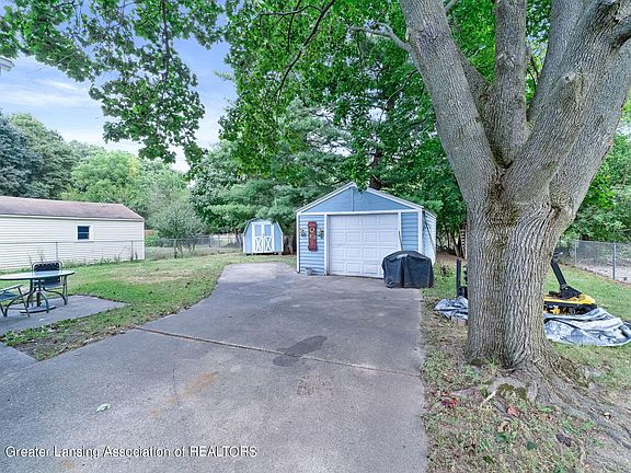 4th image of 365 Cornell Dr