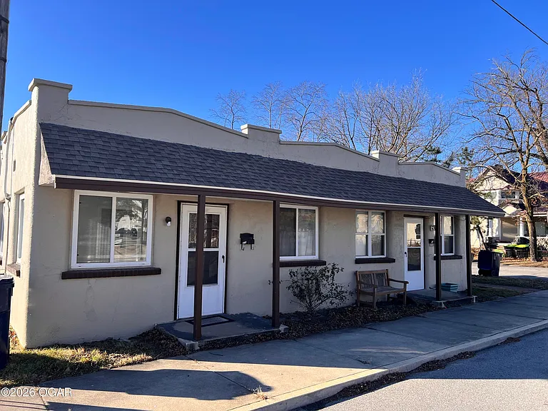 426 W Daugherty St — Photo 1