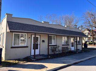 426 W Daugherty St, Webb City, MO 64870
