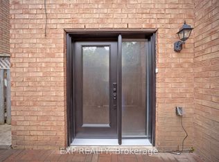 48 Saint Georges Pl #BASEMENT, Brampton, ON L6X 4A2