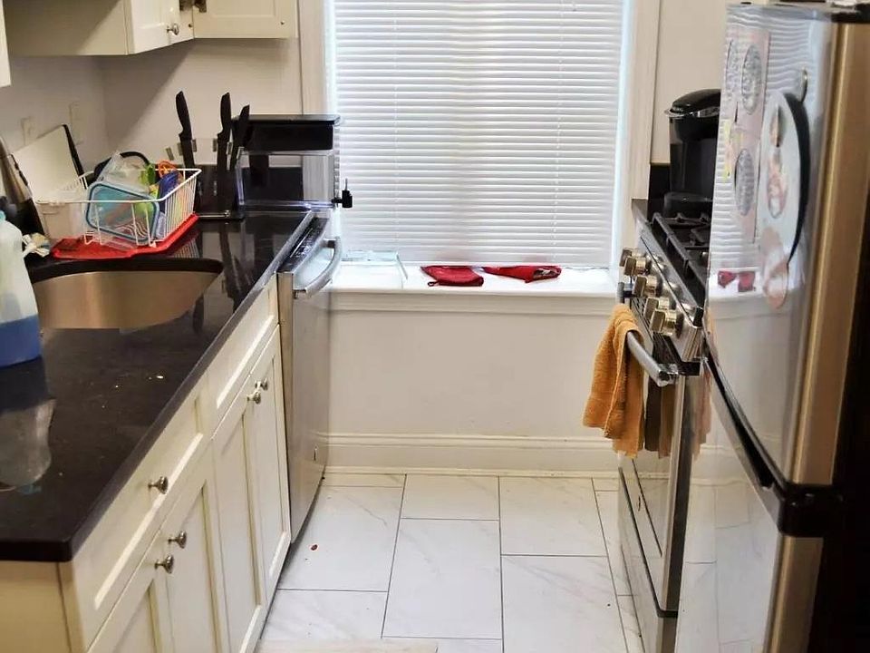 1st image of 55 Alton Pl #5