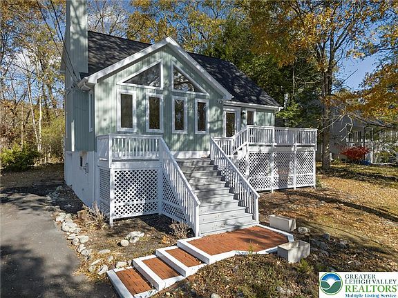 3rd image of 103 Kimball Ct
