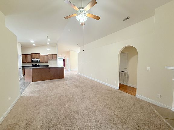4th image of 235 Crab Orchard Dr