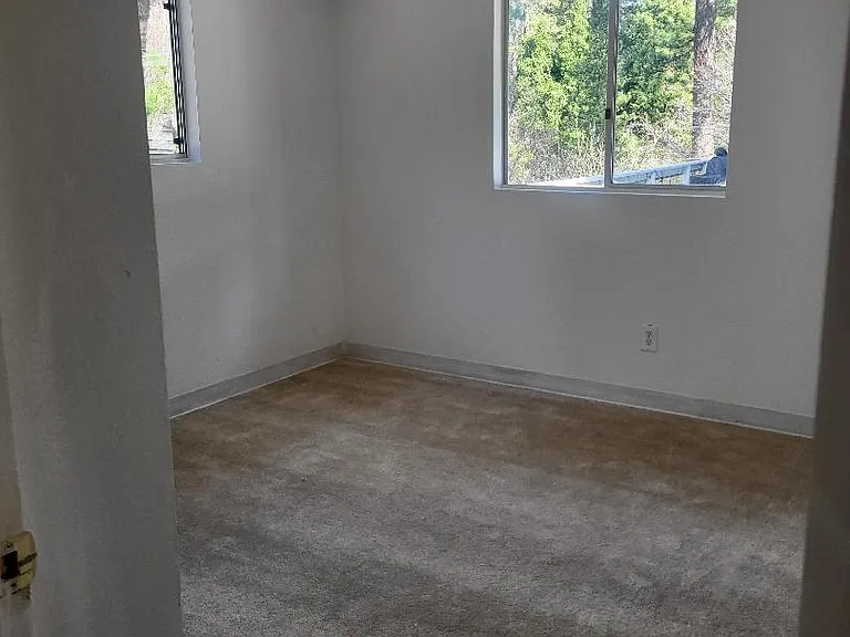 22858 Lupin Ln — Photo 11