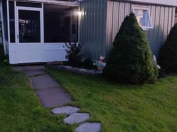 9456 Lake Shore Rd #43, Angola, NY 14006