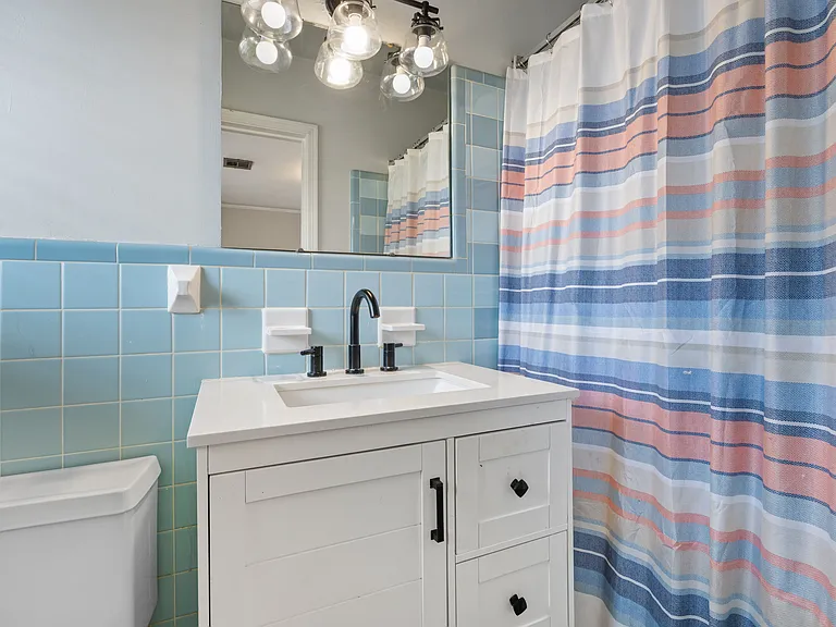 3932 Meredith Dr — Photo 23